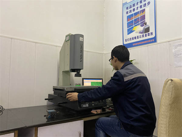 Flaw detector